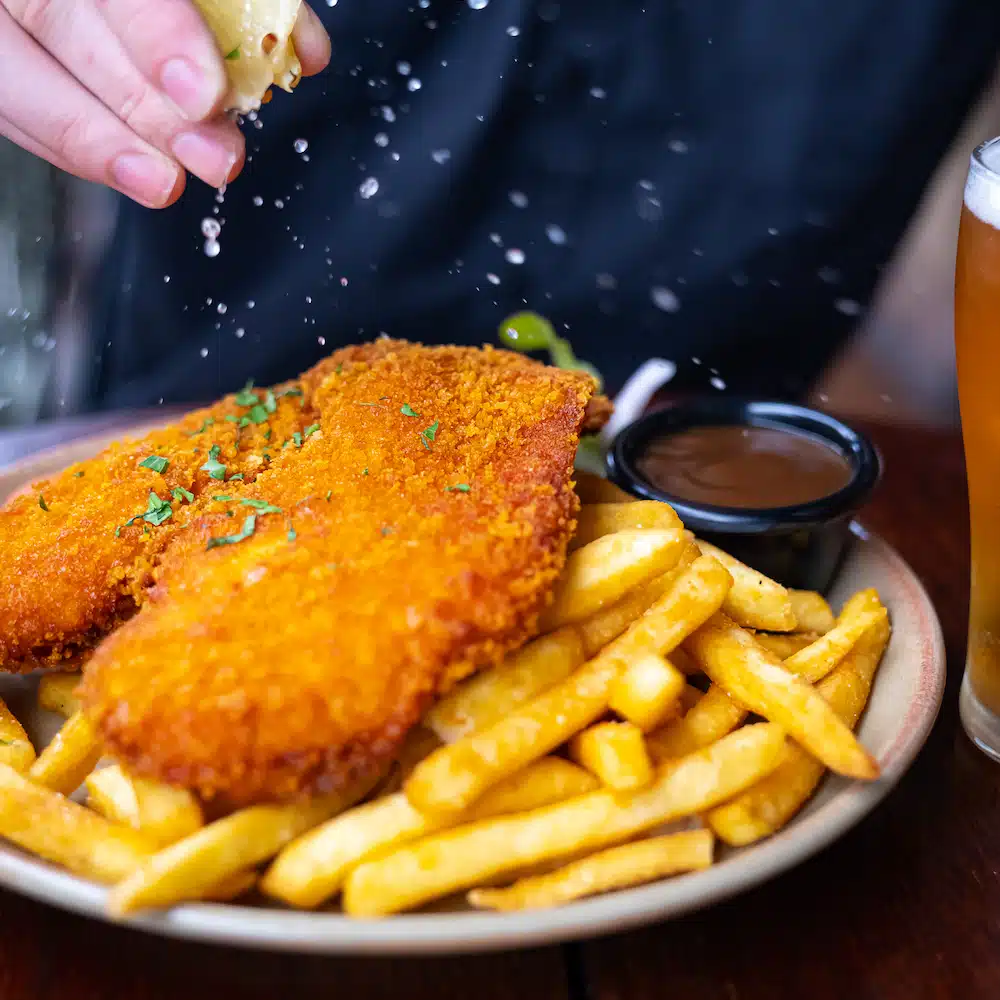 Schnitzel with chips
